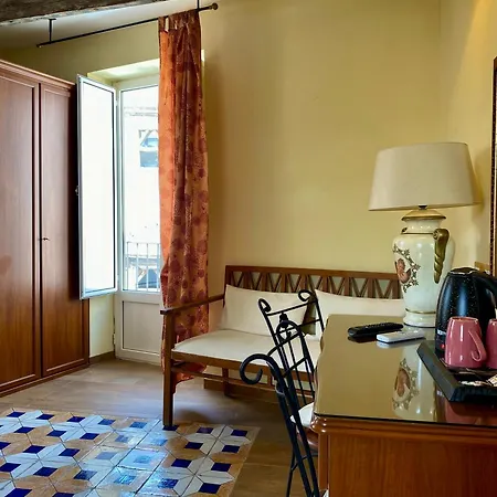 Bed & Breakfast S.andrea Degli Armeni Dimora Di Charme 4*